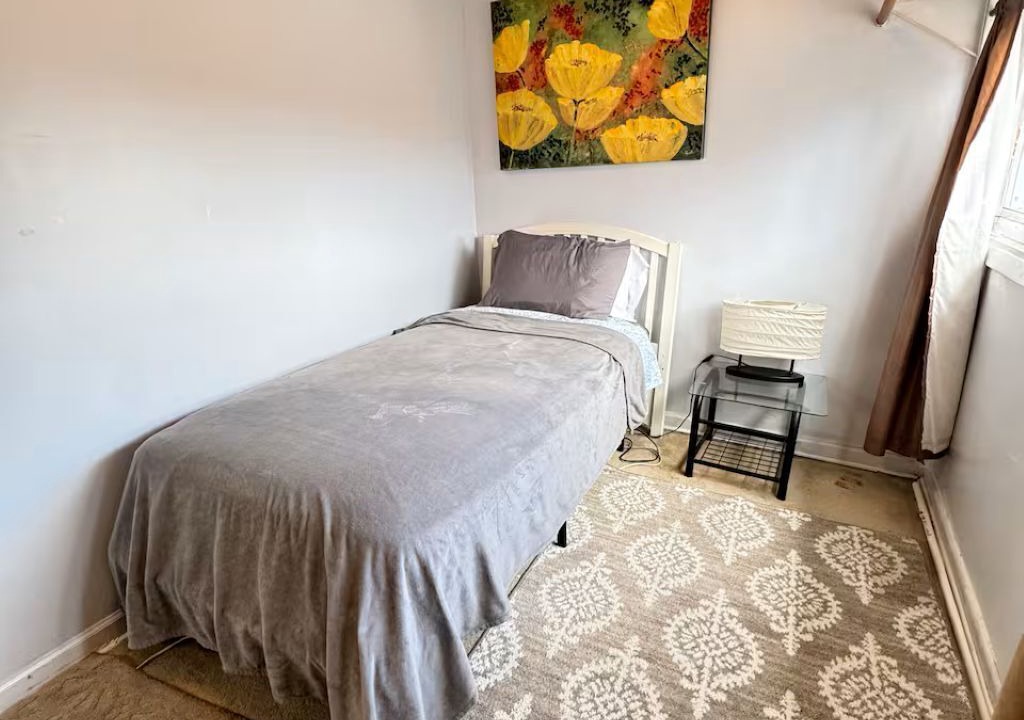 Photo of Bedroom in Fairlawn