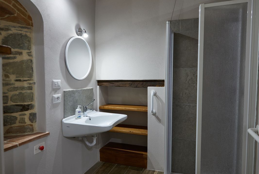 Photo of Bathroom in Saturnana