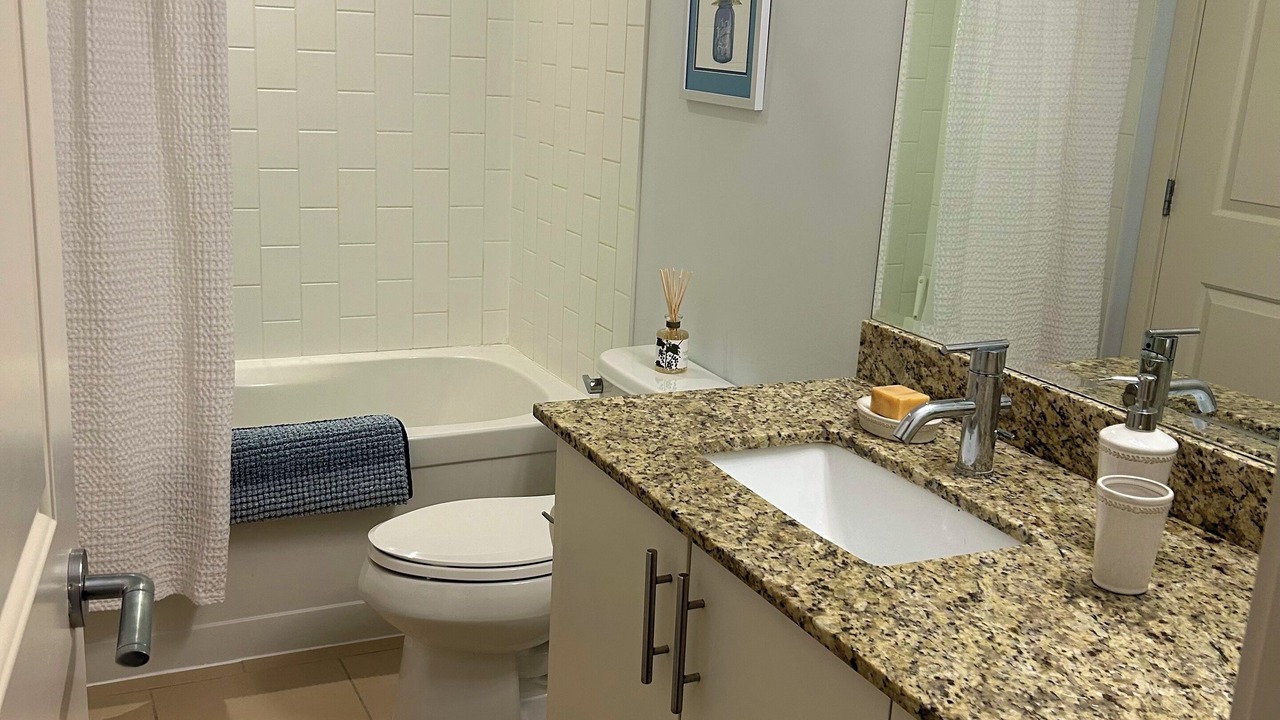 Photo of Bathroom in Canyon Heights