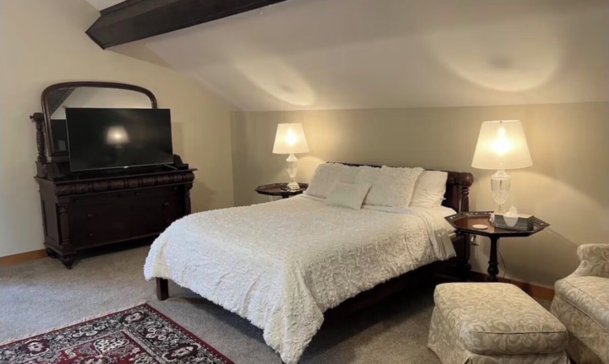 Photo of Bedroom in Dubuque