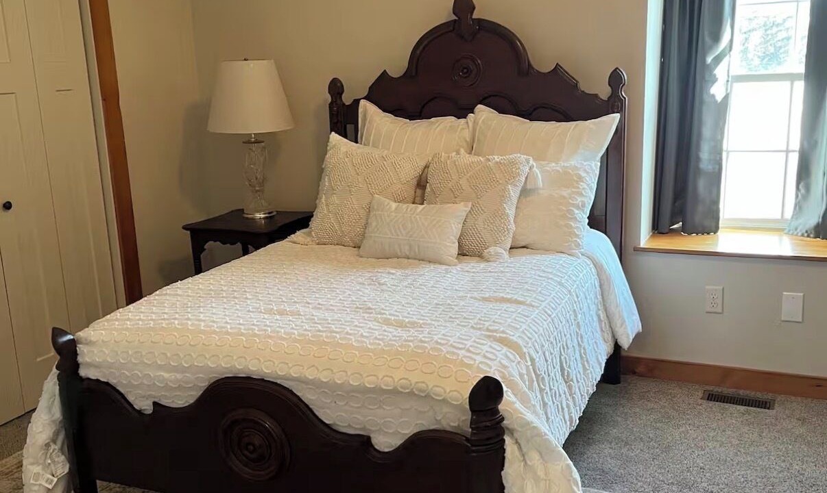 Photo of Bedroom in Dubuque