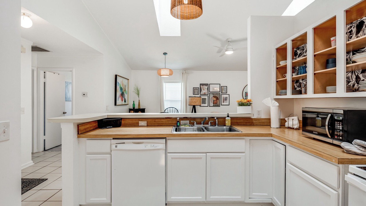Photo of Kitchen in Golden Glades - The Woods