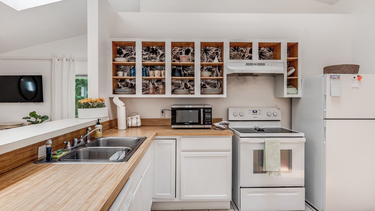 Photo of Kitchen in Golden Glades - The Woods