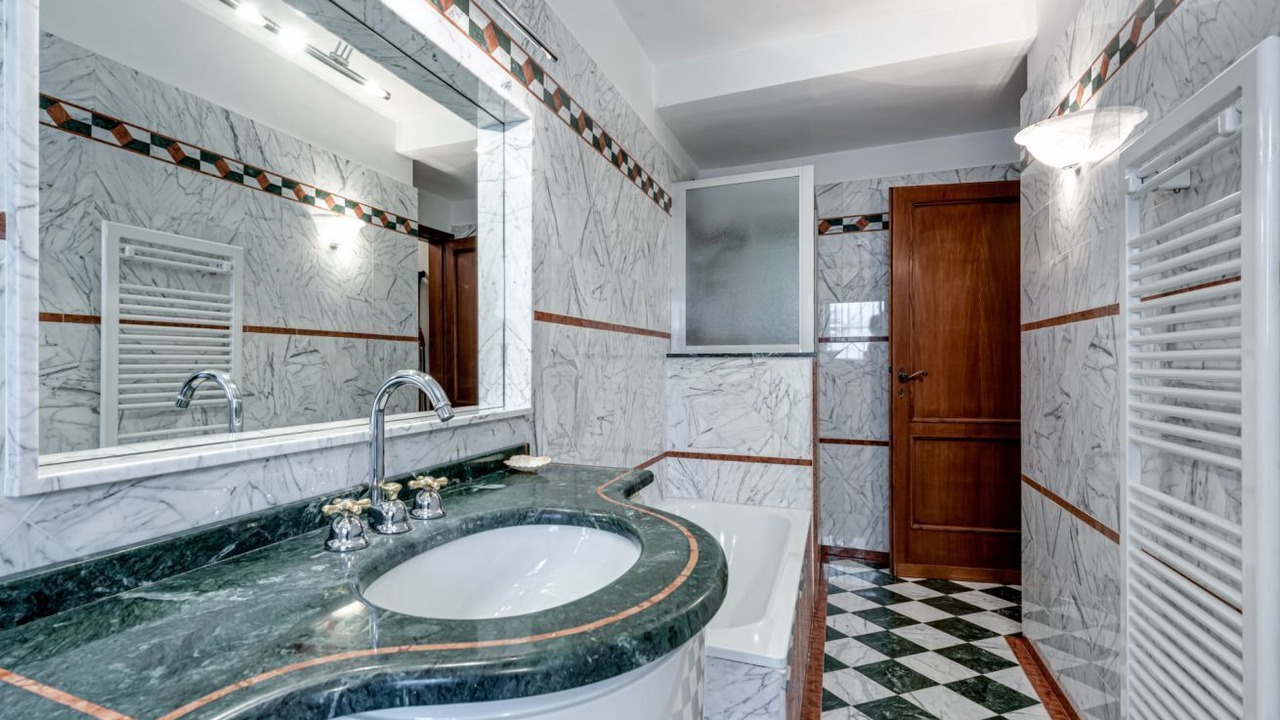 Photo of Bathroom in Campo di Marte