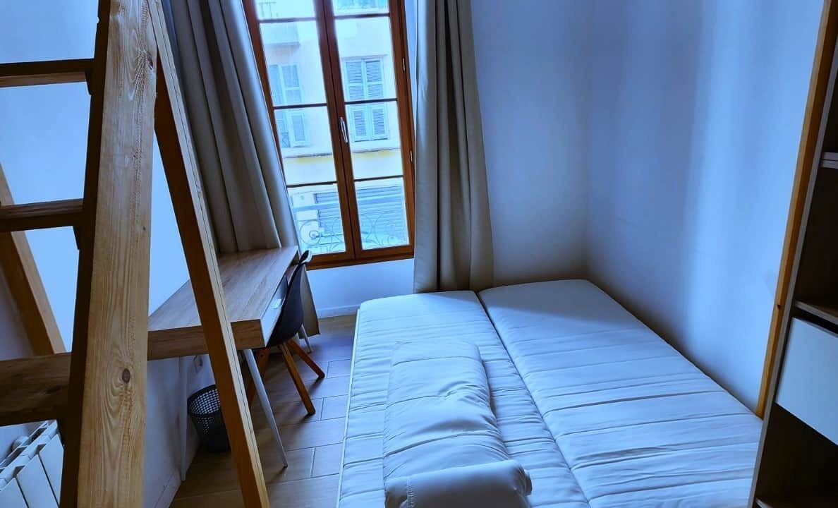 Photo of Bedroom in Jean-Medecin