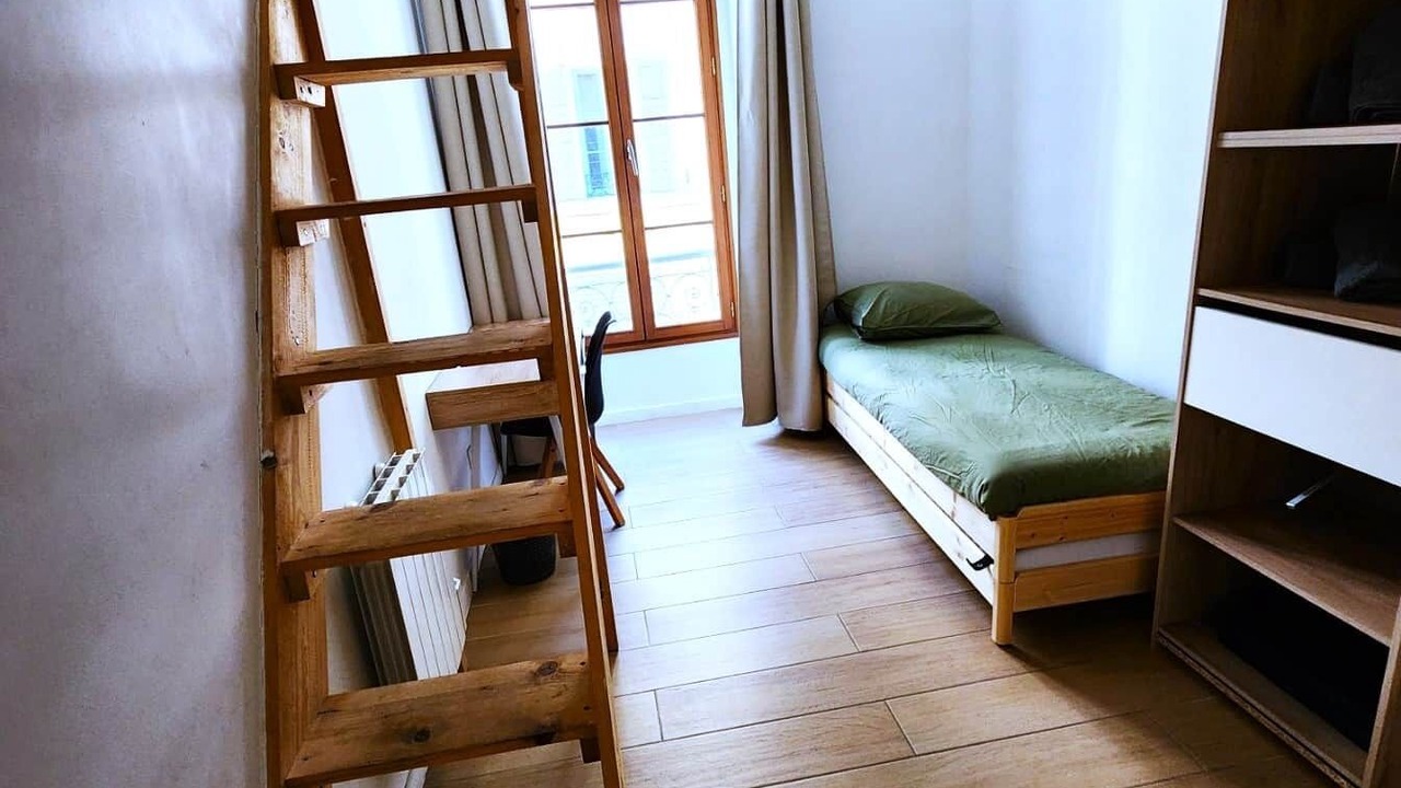 Photo of Bedroom in Jean-Medecin