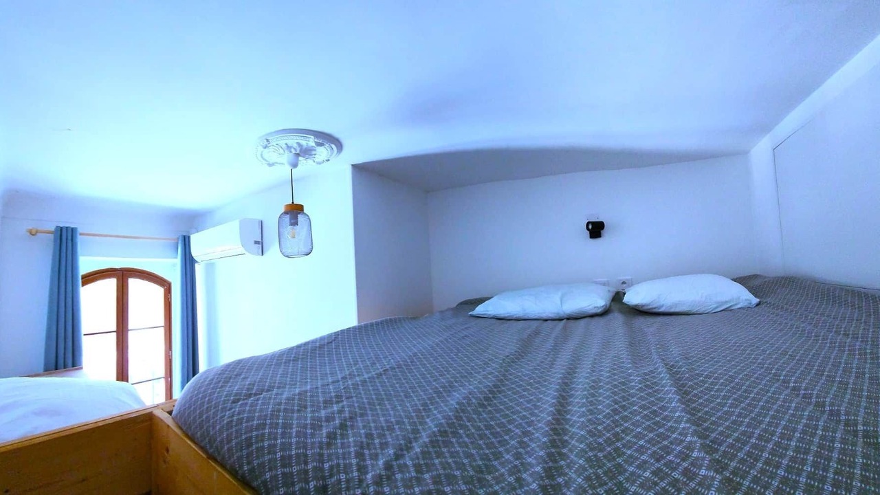 Photo of Bedroom in Jean-Medecin