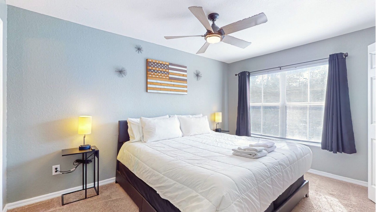 Photo of Bedroom in Venetian Bay Villages