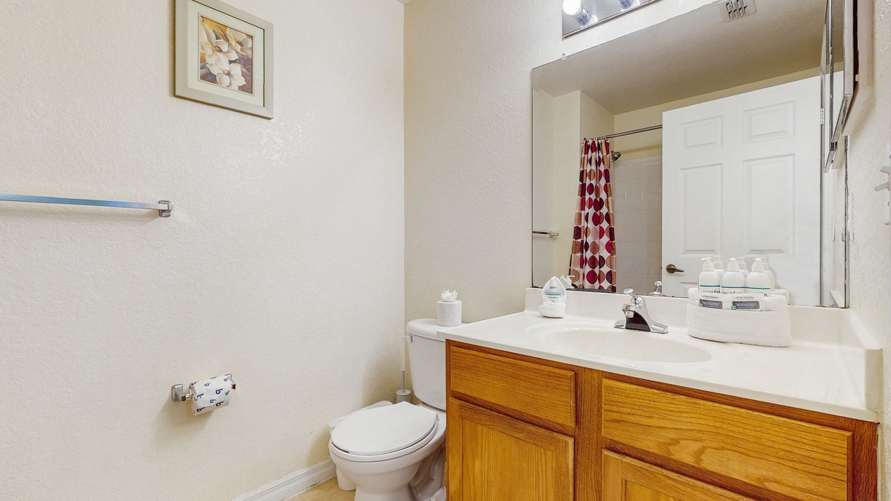 Photo of Bathroom in Venetian Bay Villages