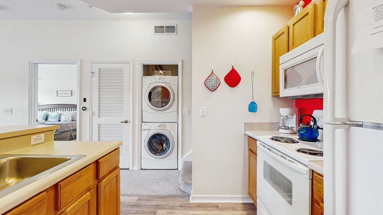 Photo of Kitchen in Venetian Bay Villages