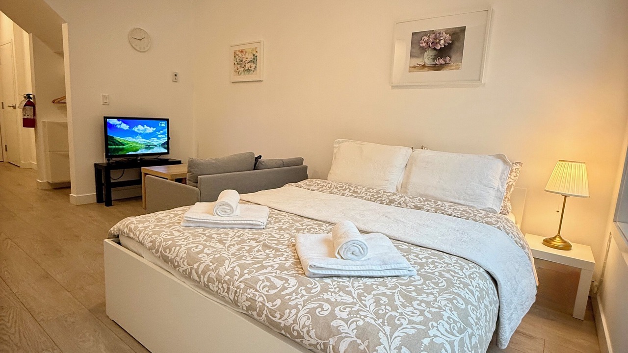 Photo of Bedroom in Lower Lonsdale