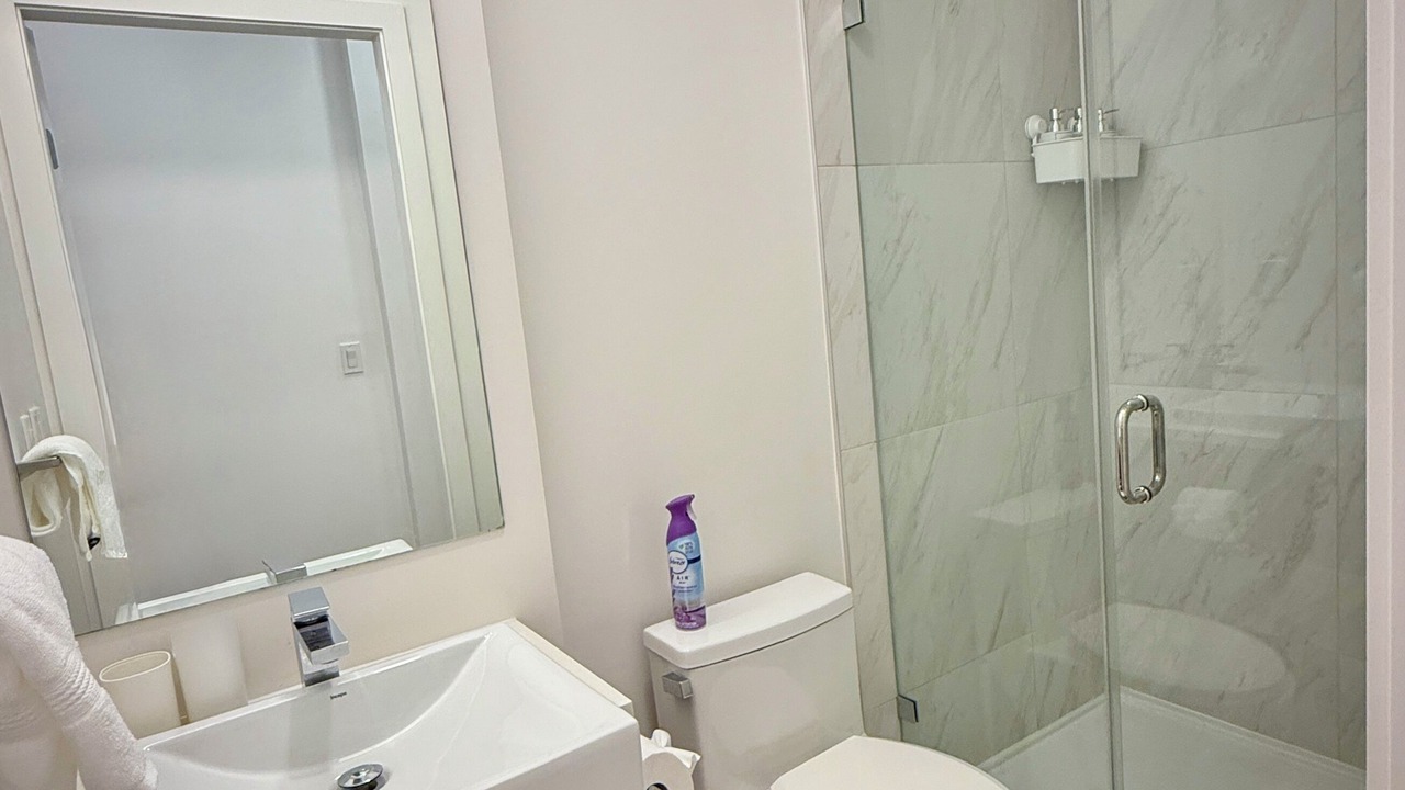 Photo of Bathroom in Lower Lonsdale