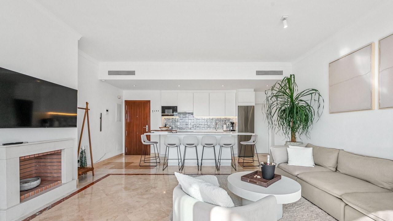 Photo of Livingroom in New Golden Mile