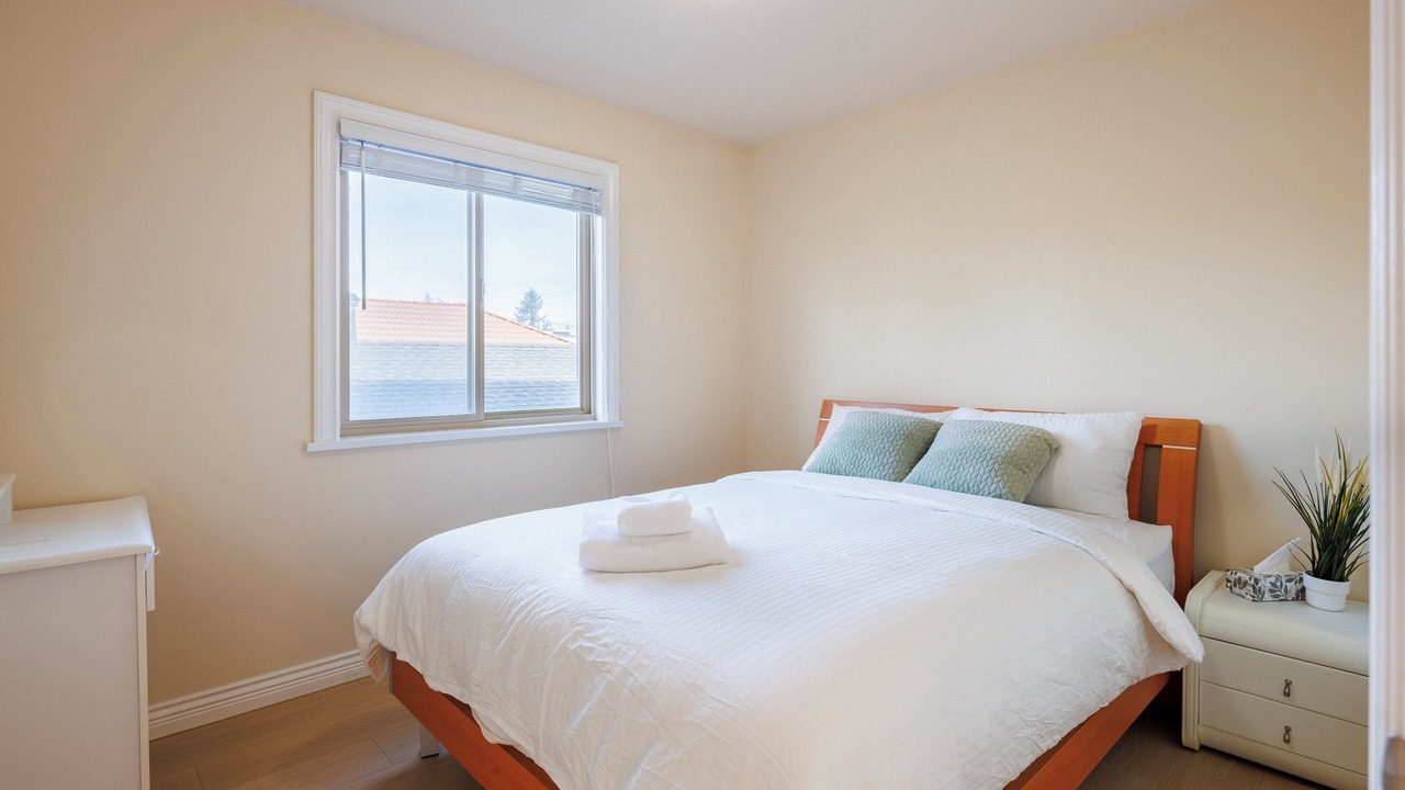 Photo of Bedroom in Fraserview