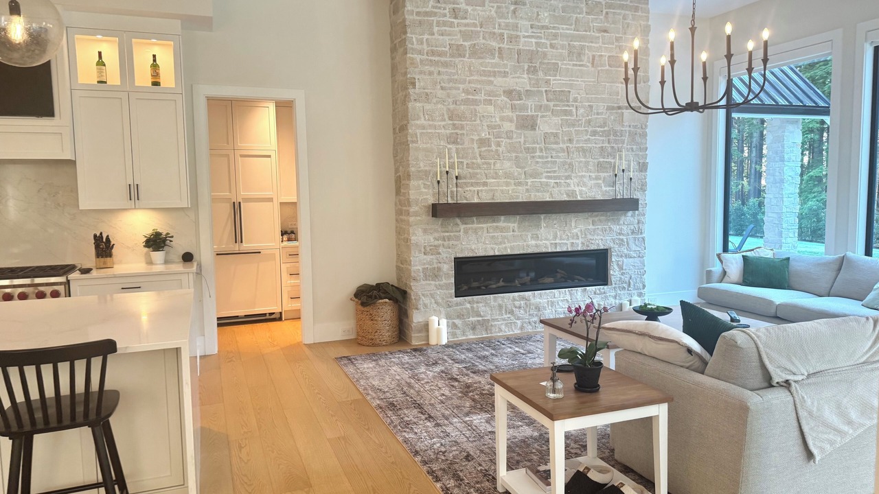 Photo of Livingroom in West Vancouver
