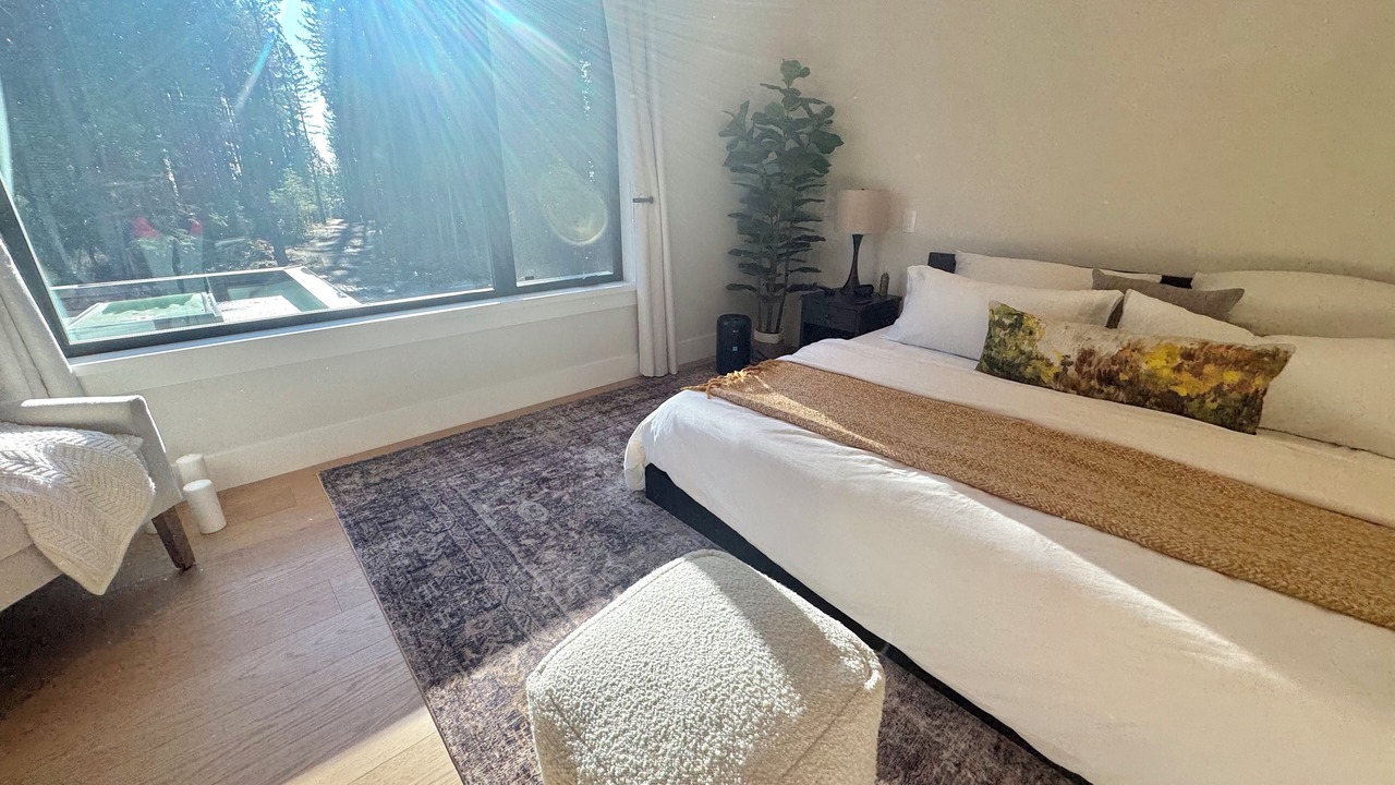 Photo of Bedroom in West Vancouver