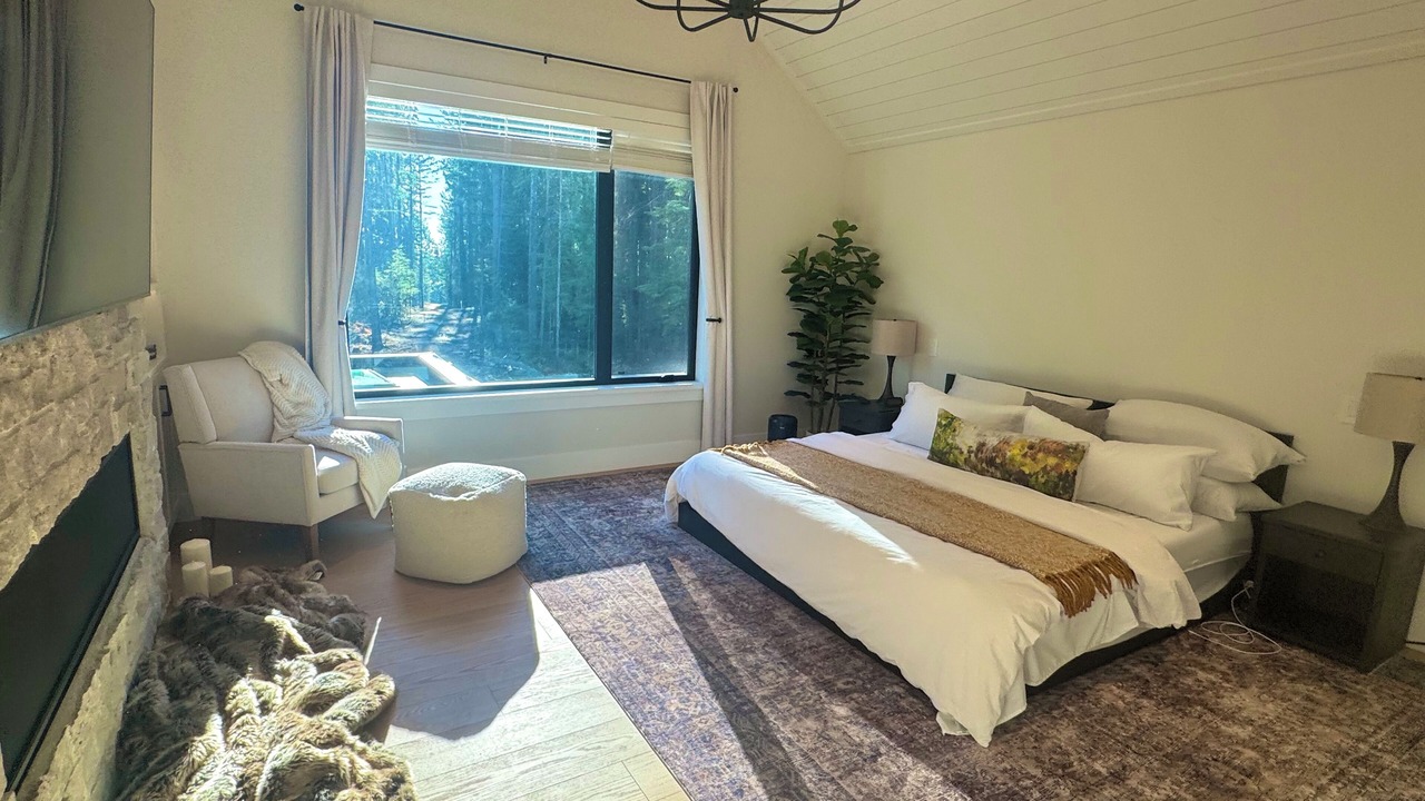 Photo of Bedroom in West Vancouver