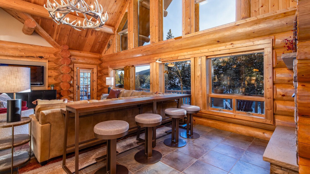 Photo of Livingroom in Westridge
