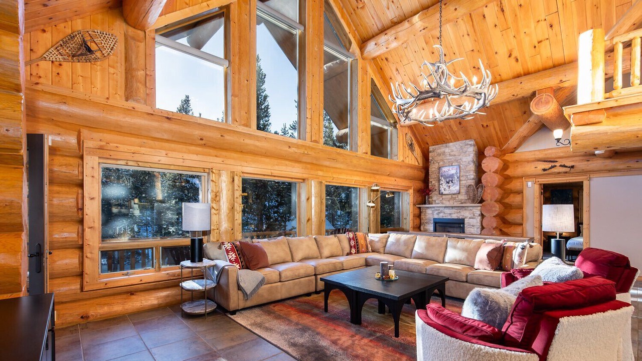 Photo of Livingroom in Westridge