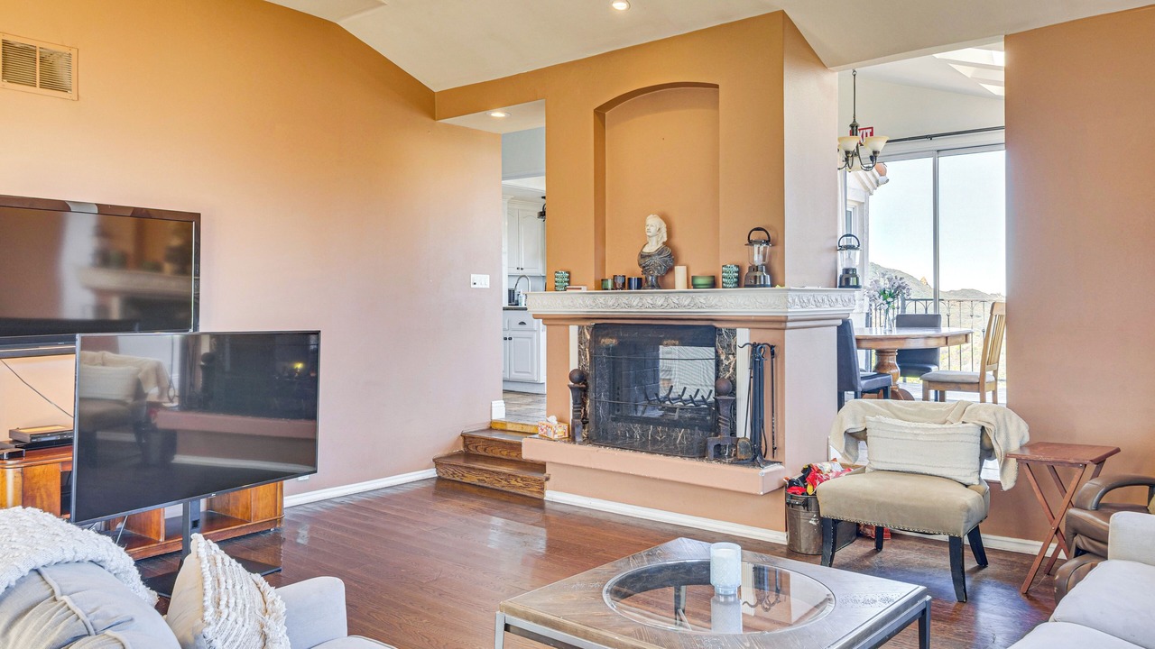 Photo of Bedroom in Topanga