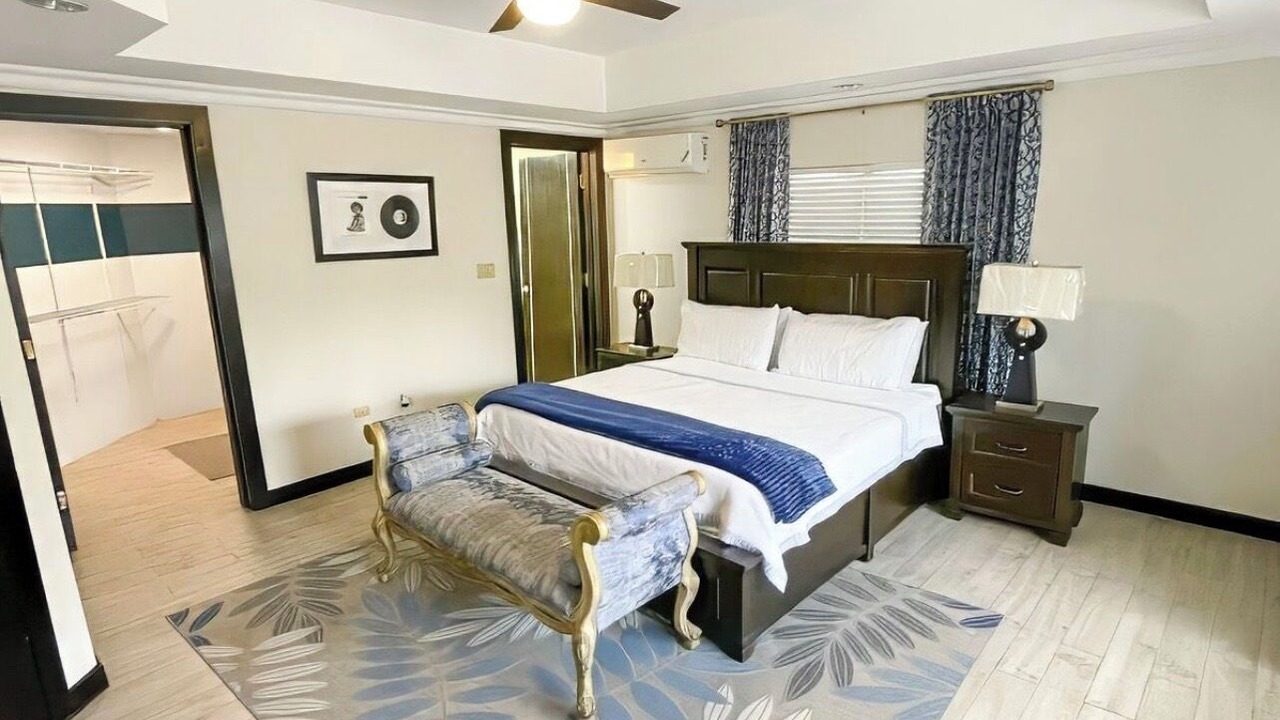 Photo of Bedroom in Mandeville