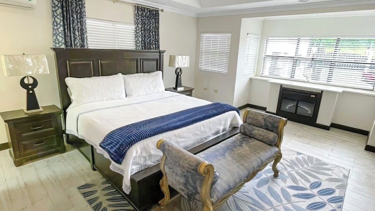 Photo of Bedroom in Mandeville