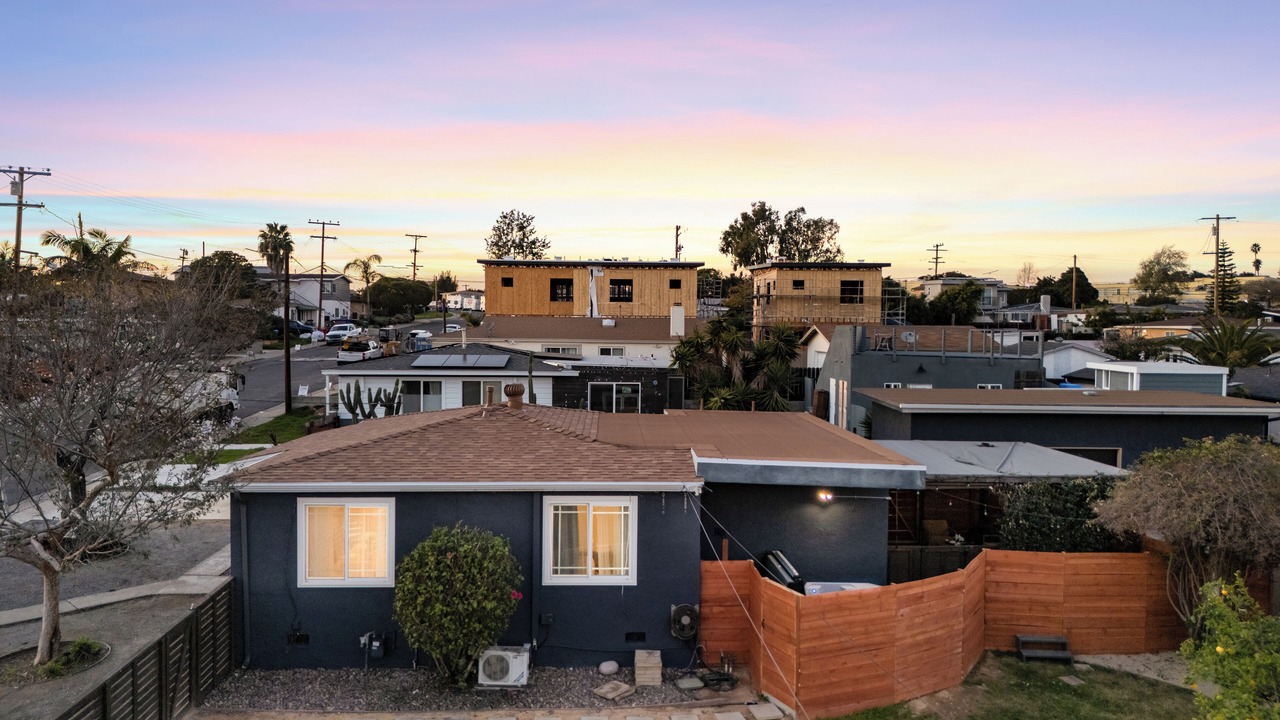 Photo of Outdoor in Linda Vista