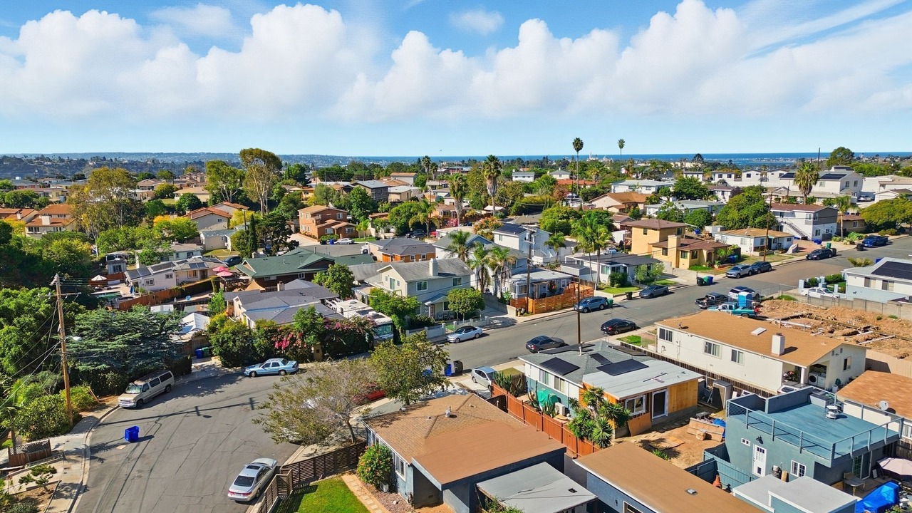 Photo of Others in Linda Vista