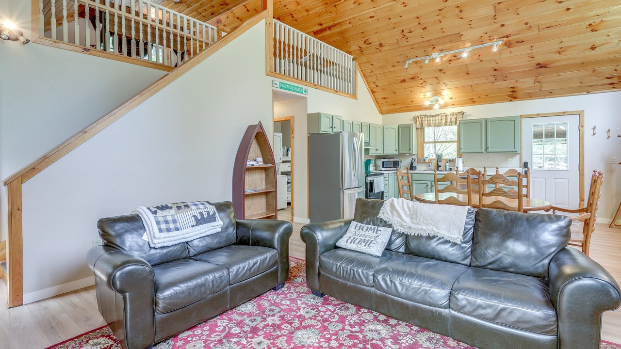 Photo of Livingroom in Warrensburg