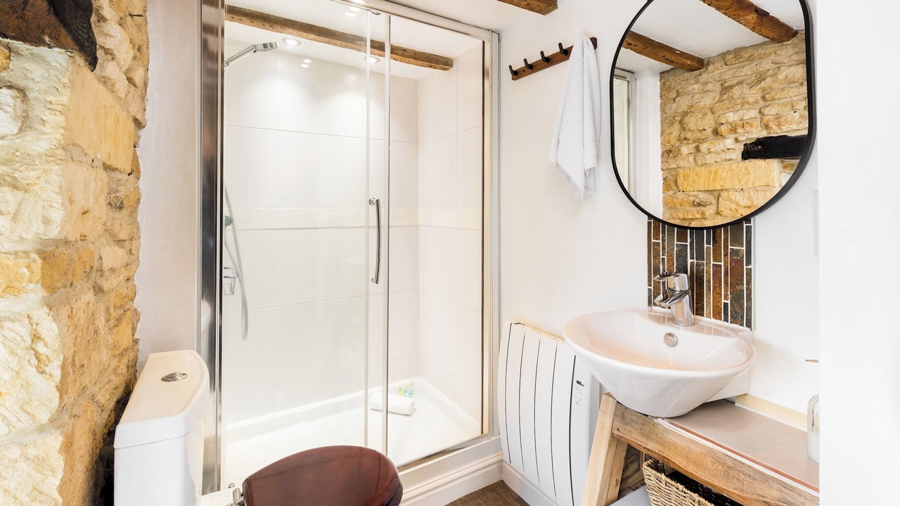 Photo of Bathroom in Bourton-on-the-Hill