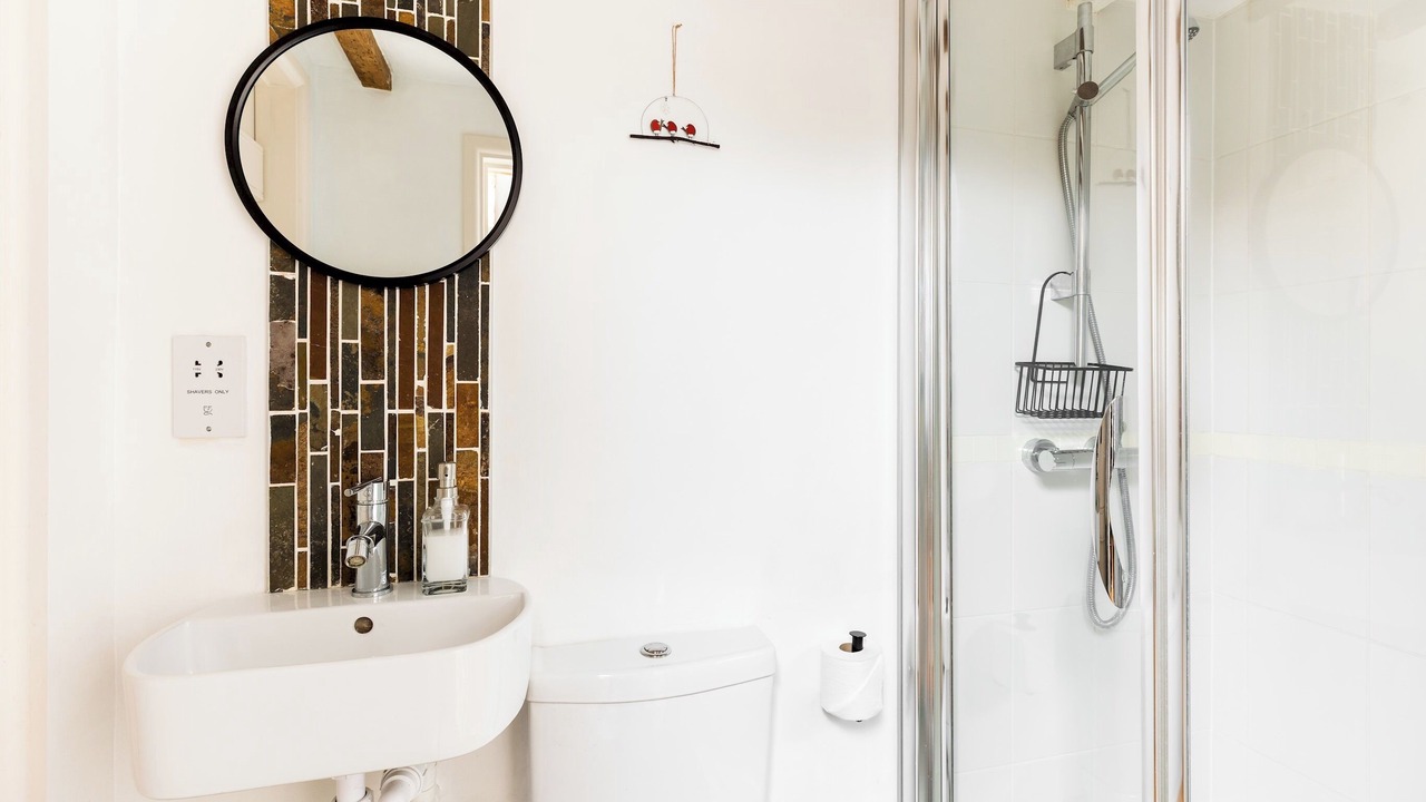 Photo of Bathroom in Bourton-on-the-Hill
