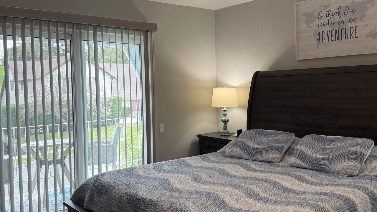 Photo of Bedroom in Thousand Oaks
