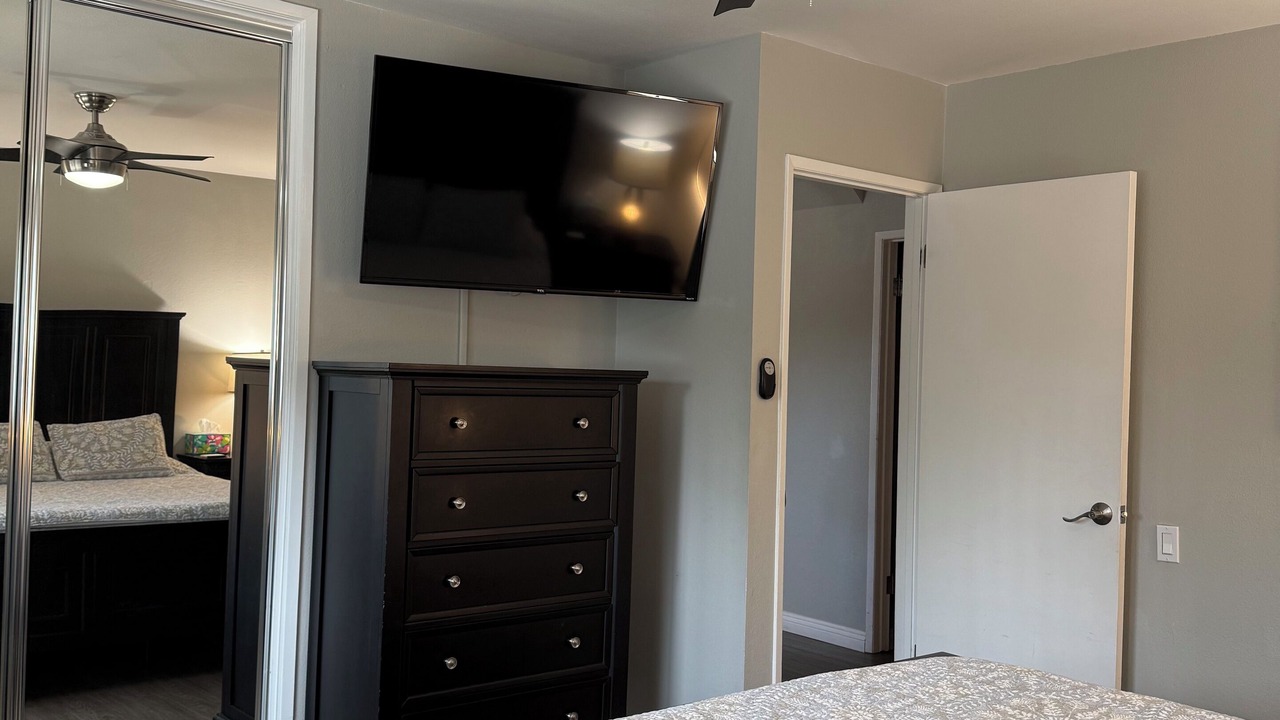 Photo of Bedroom in Thousand Oaks