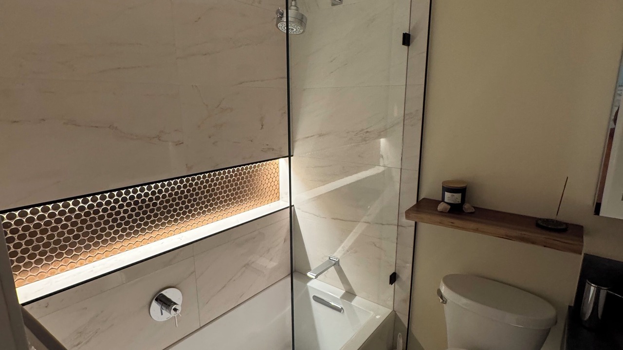 Photo of Bathroom in Lower Lonsdale