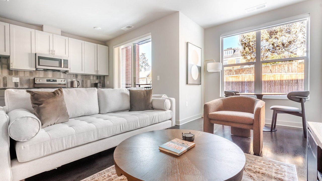 Photo of Livingroom in Chevy Chase