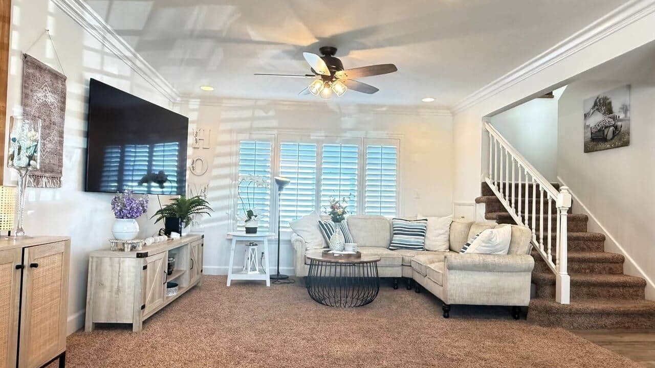 Photo of Livingroom in Simi Valley
