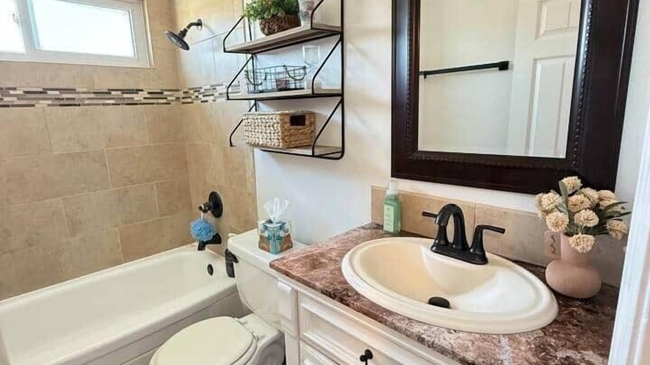 Photo of Bathroom in Simi Valley
