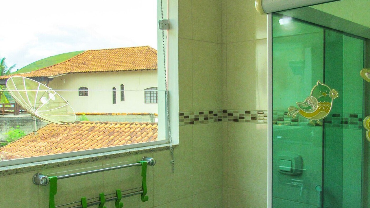 Photo of Bathroom in Garatucaia
