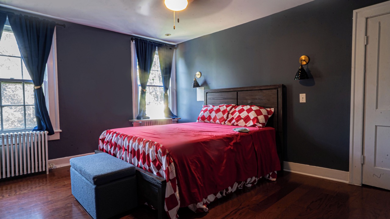 Photo of Bedroom in Upper Marlboro