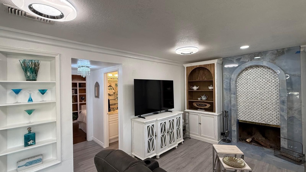 Photo of Livingroom in Thousand Oaks