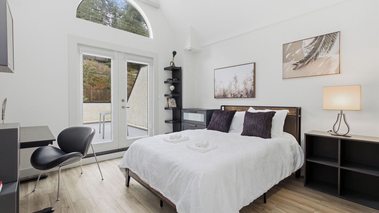 Photo of Bedroom in Horseshoe Bay