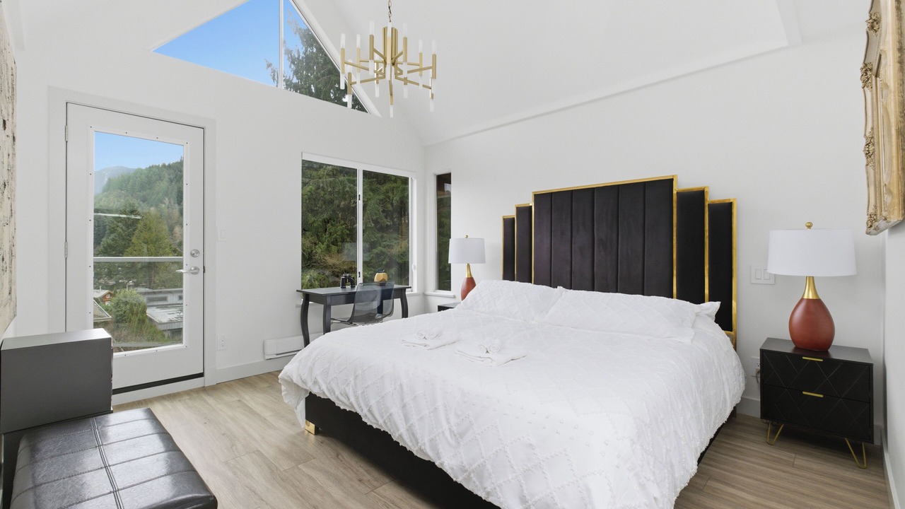 Photo of Bedroom in Horseshoe Bay