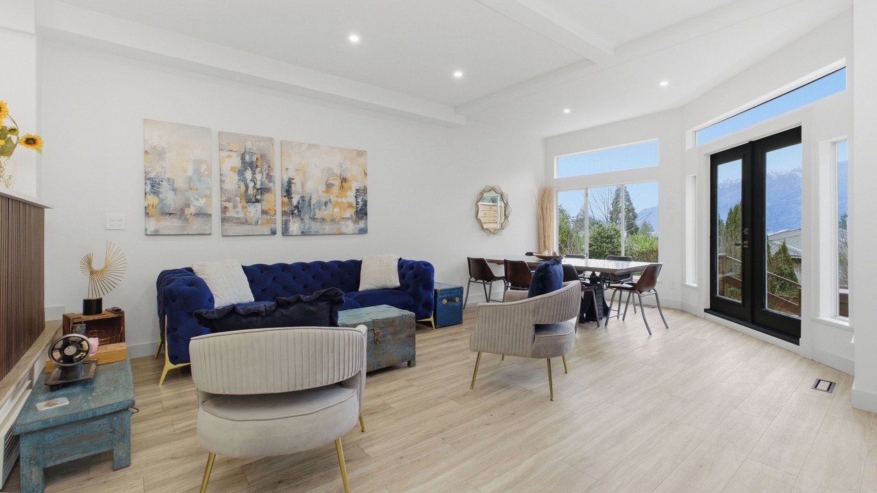 Photo of Livingroom in Horseshoe Bay