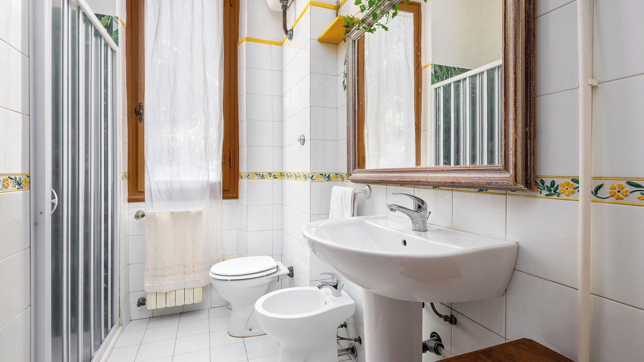 Photo of Bathroom in Peretola