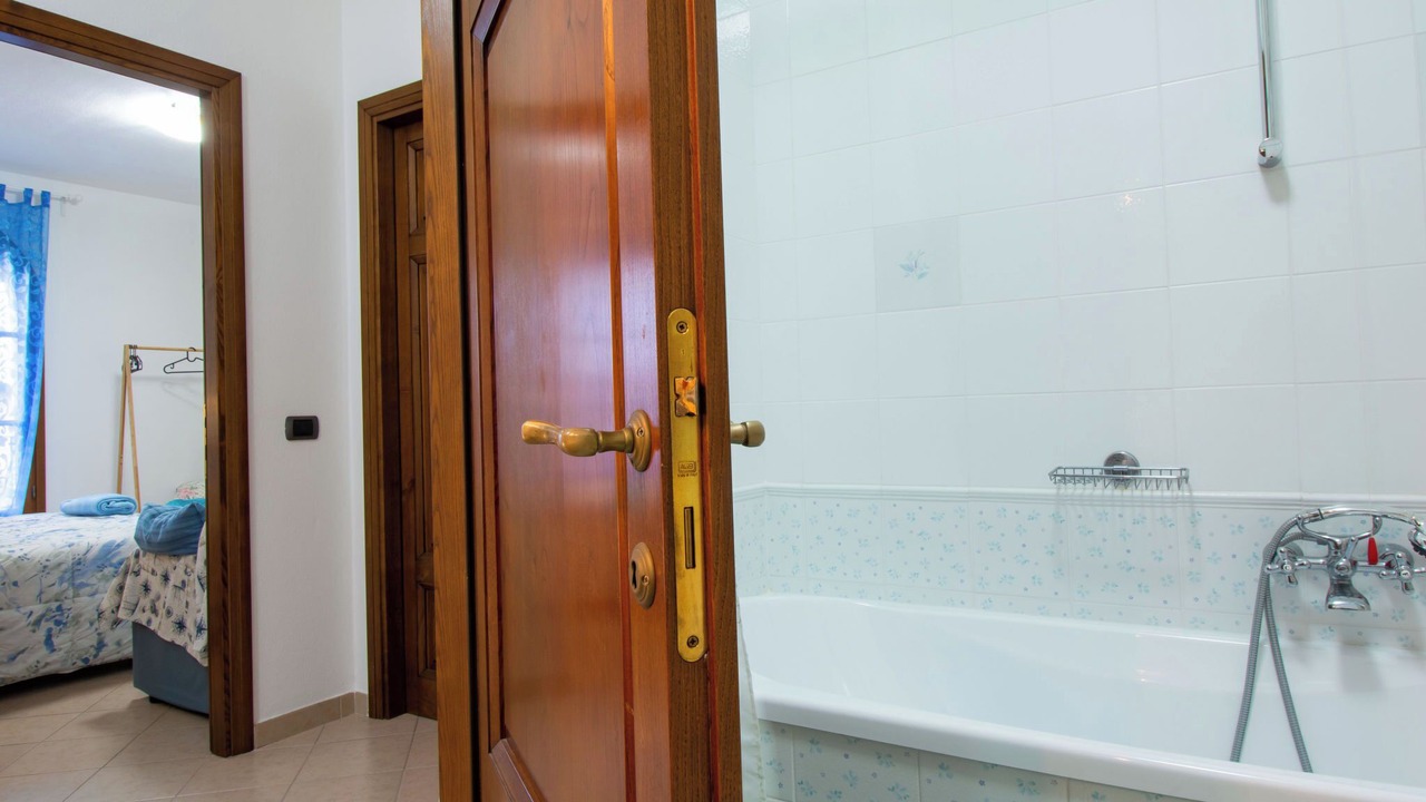 Photo of Bathroom in Marti