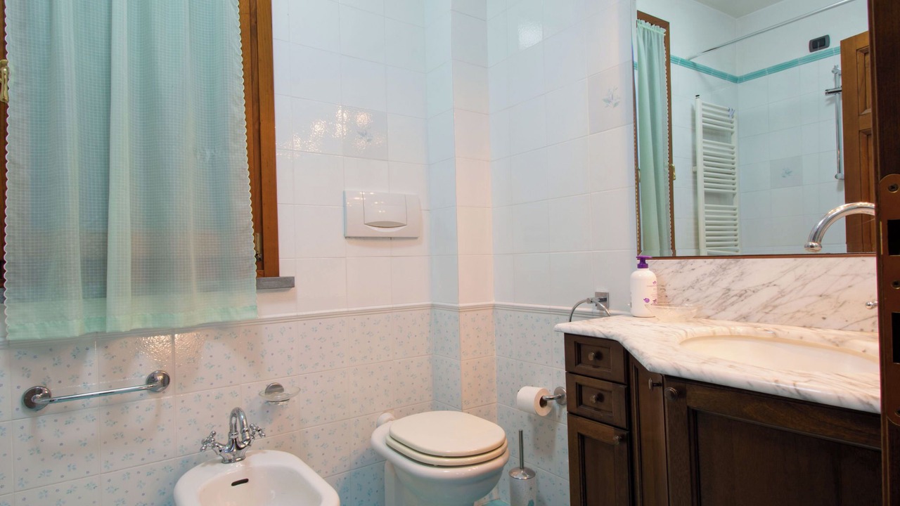 Photo of Bathroom in Marti
