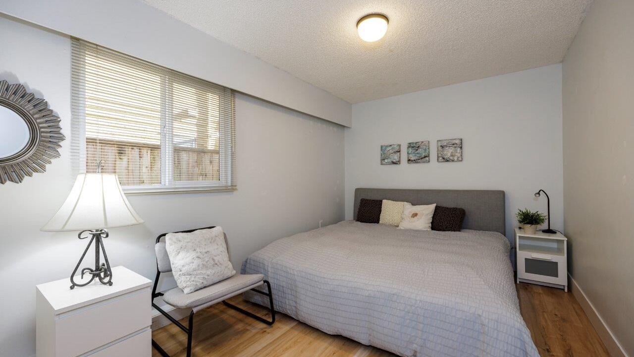 Photo of Bedroom in Deep Cove