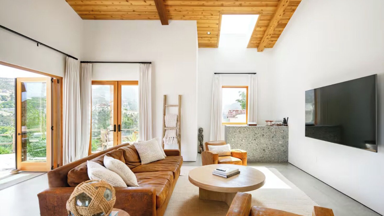 Photo of Livingroom in Agoura Hills