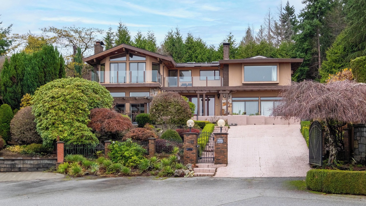 Photo of Outdoor in Caulfeild