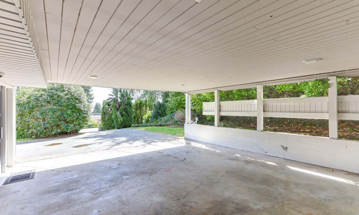Photo of Outdoor in West Vancouver